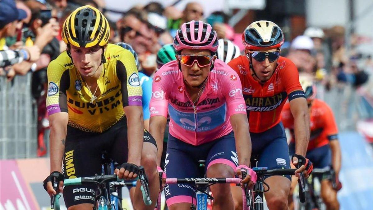 Primoz Roglic (Jumbo-Vismo), Richard Antonio Carapaz (Movistar) y Vincenzo Nibali (Bahrain Merida) en el pasado Giro