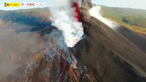 La lava del volcà de La Palma eleva la temperatura del mar fins als 51 graus a la fajana