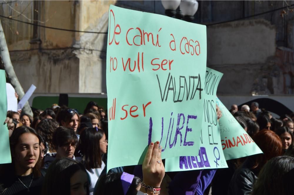 Passacarrers del 8-M a Manresa