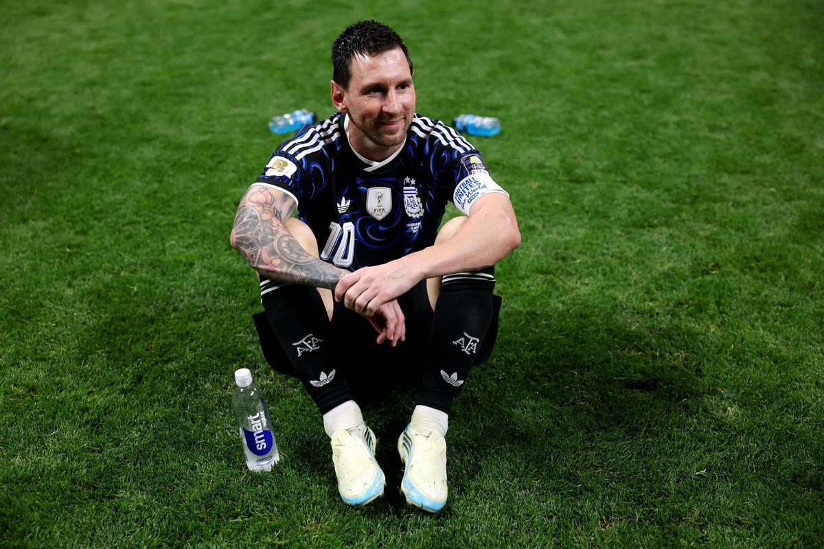 Messi, exhausto, sonríe tras alcanzar una nueva final