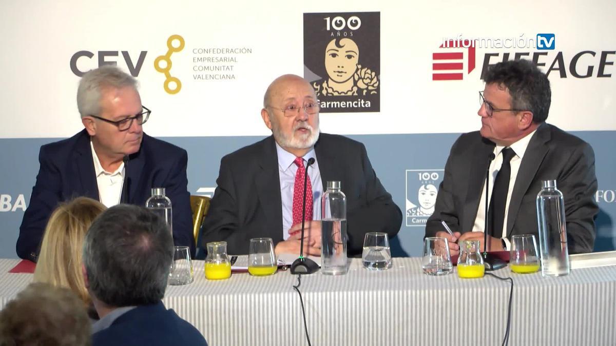 Imagen de un momento de la conferencia impartida este viernes por José Félix Tezanos en el Foro Alicante
