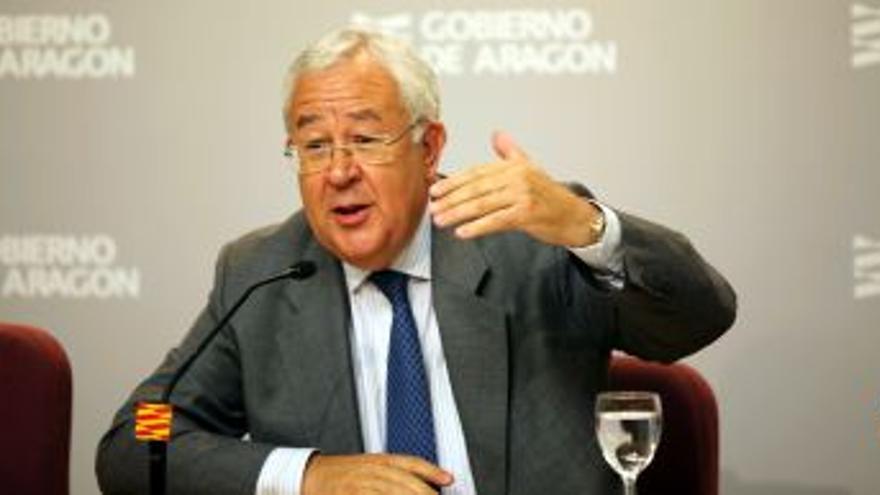 Biel dice que no puede aplicarse por igual a todos los ayuntamientos la prohibición de endeudarse