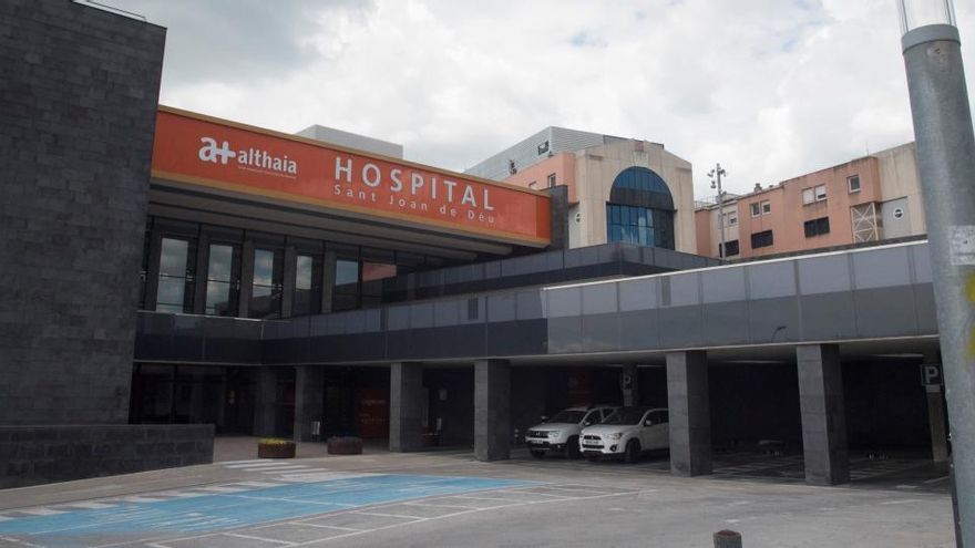 Entrada d&#039;urgències de l&#039;Hospital Sant Joan de Déu de Manresa