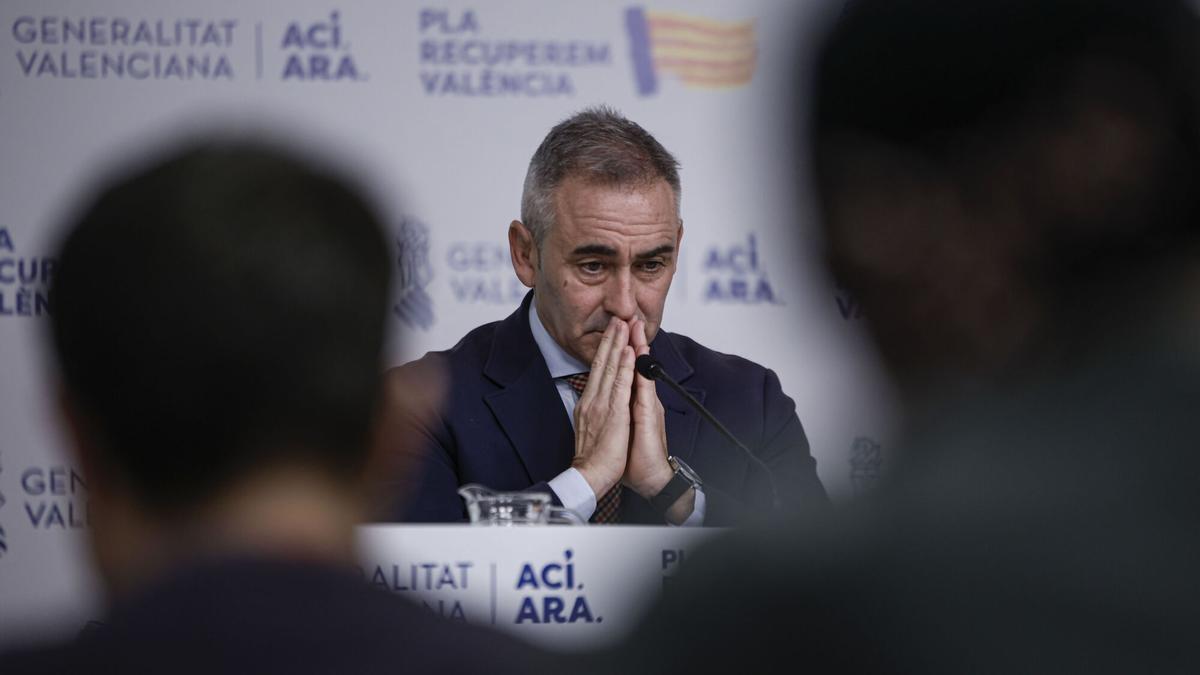 El portavoz del Consell, Miguel Barrachina, comparece tras el pleno del Consell.