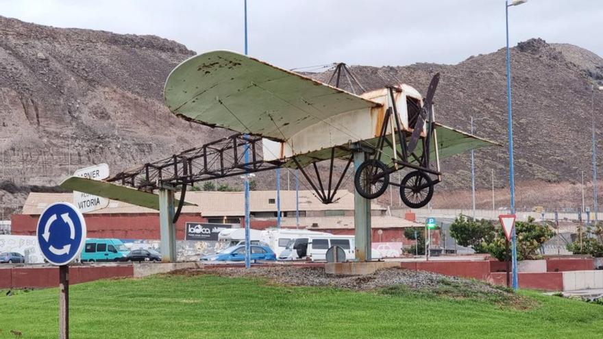 Piden salvar el avión de El Rincón