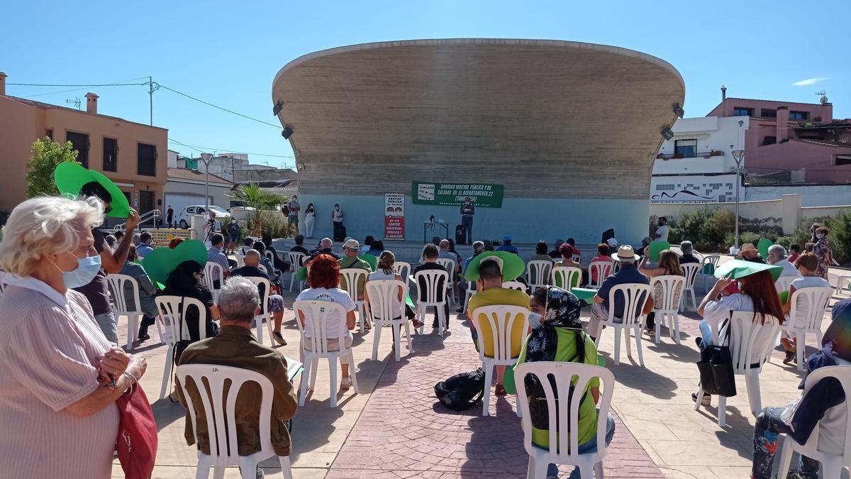 Imagen del acto de defensa de la sanidad pública de este sábado en San Miguel de Salinas