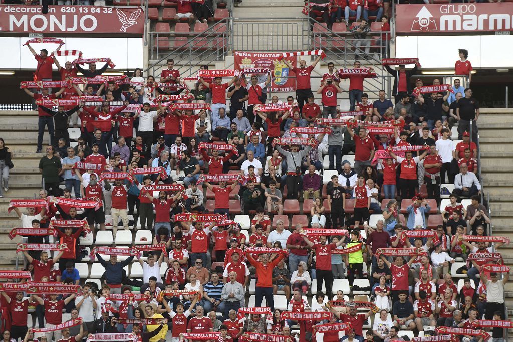 Las mejores imágenes del partido entre el Real Murcia y el Antequera