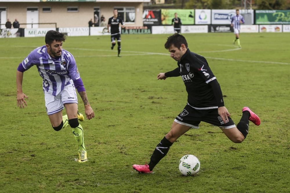 El partido entre el Lealtad y el Valladolid B, en imágenes