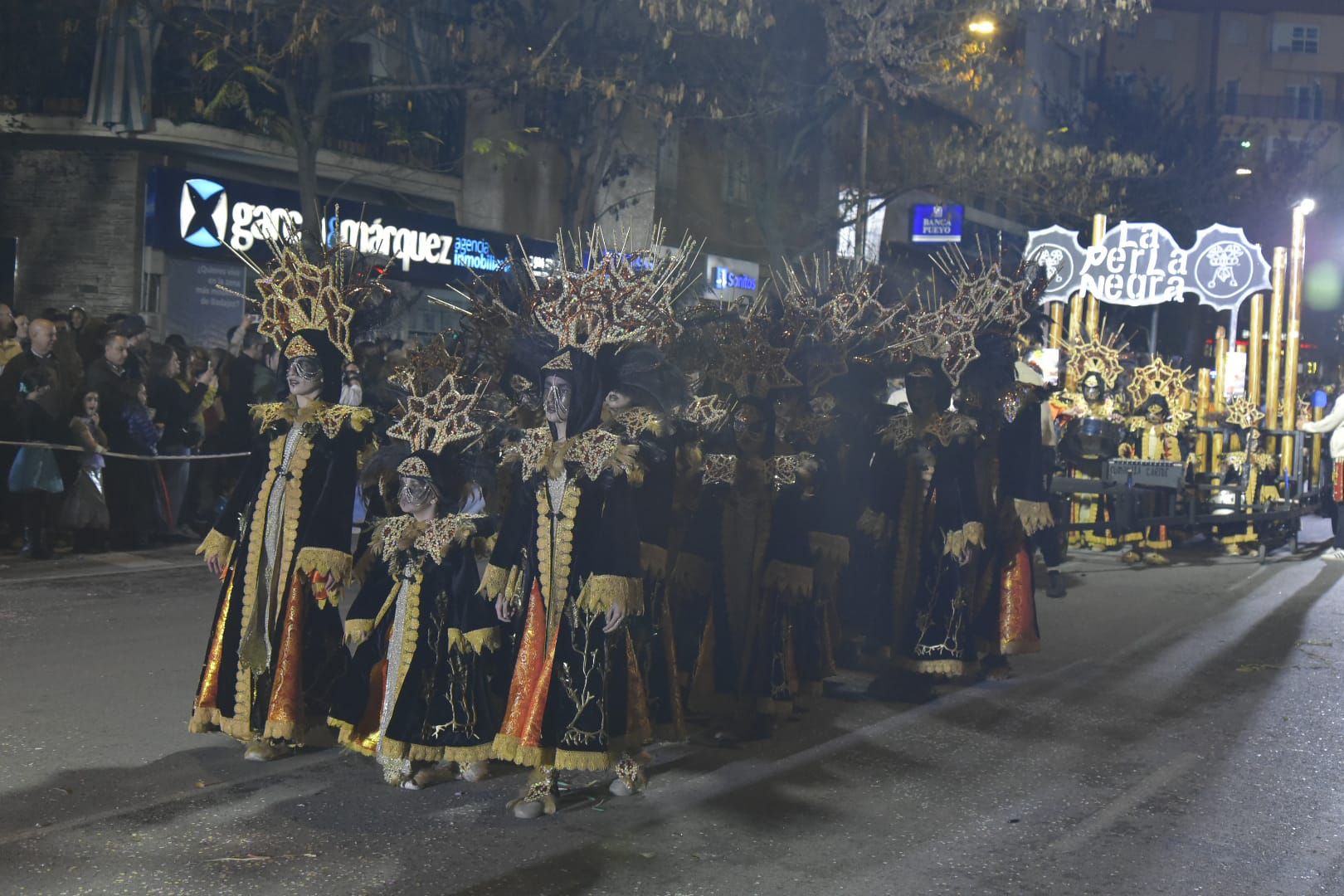 GALERÍA | Mira el desfile de comparsas infantiles de Badajoz