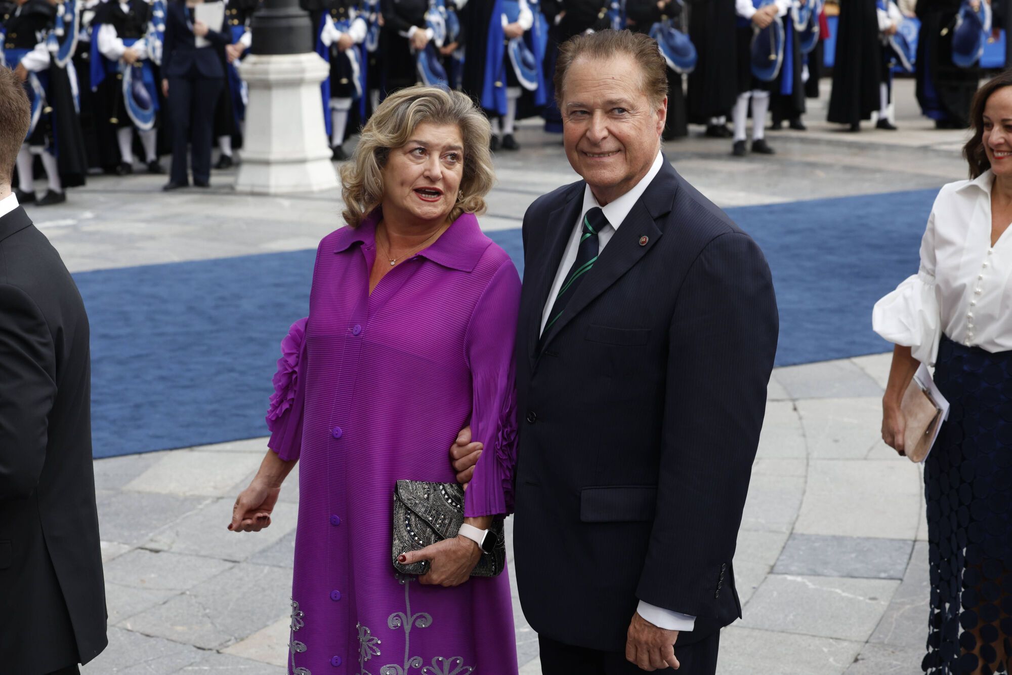  Así fue la llegada de los invitados a los premios "Princesa de Asturias" y su paso por la alfombra azul