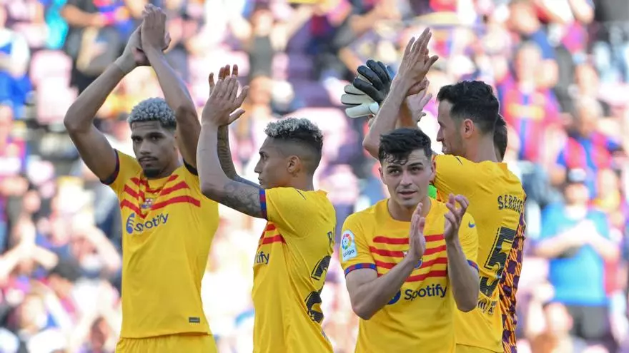 ¡Libro, rosa y victoria del Barça!