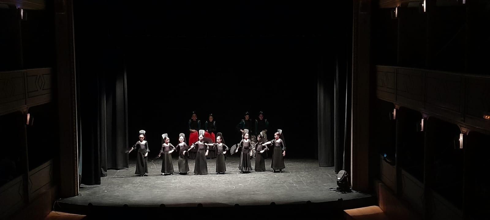 GALERÍA | Gala de baile para celebrar el fin de curso de la Asociación "Flamenco y Compás de Toro"
