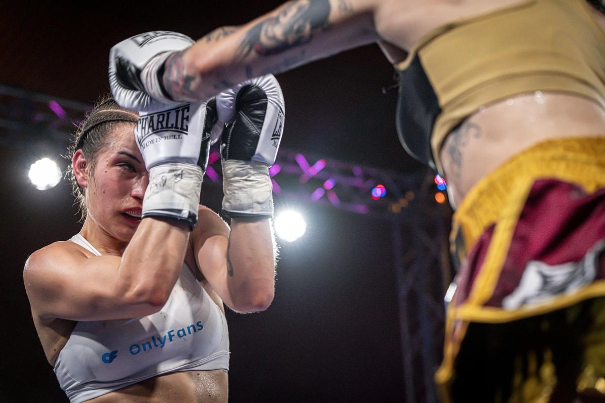 Tania Álvarez gana el campeonato europeo de boxeo en la categoría de peso super gallo.