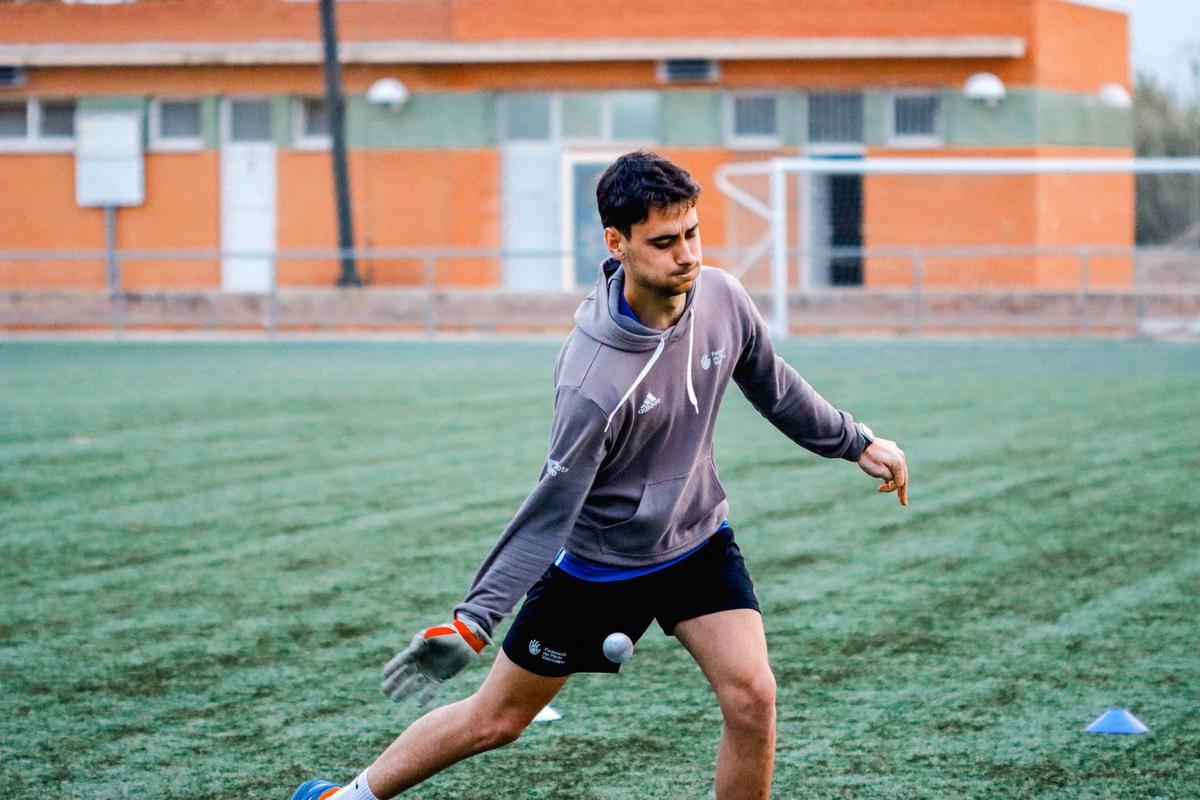 Diego López, Diego d'Onda, durante un entrenamiento tras superar la lesión de hombro.