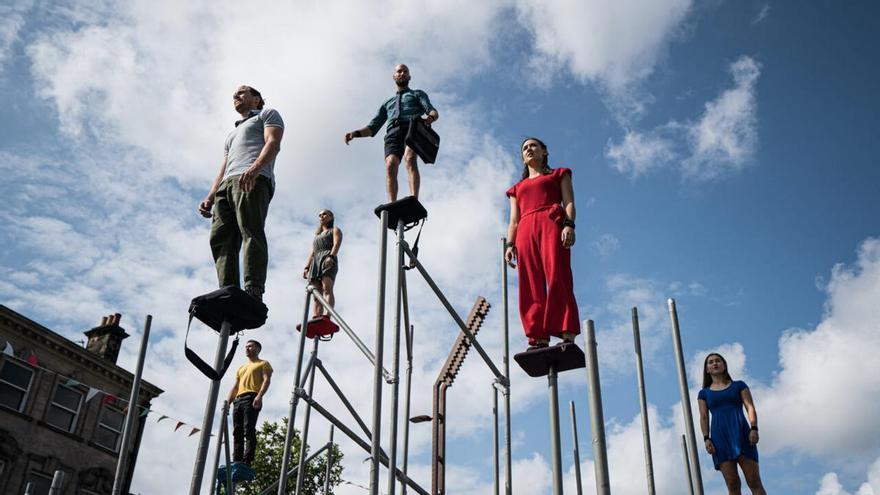 El ciclo ‘A Pie de Calle’ llena Murcia de circo, danza y música al aire libre