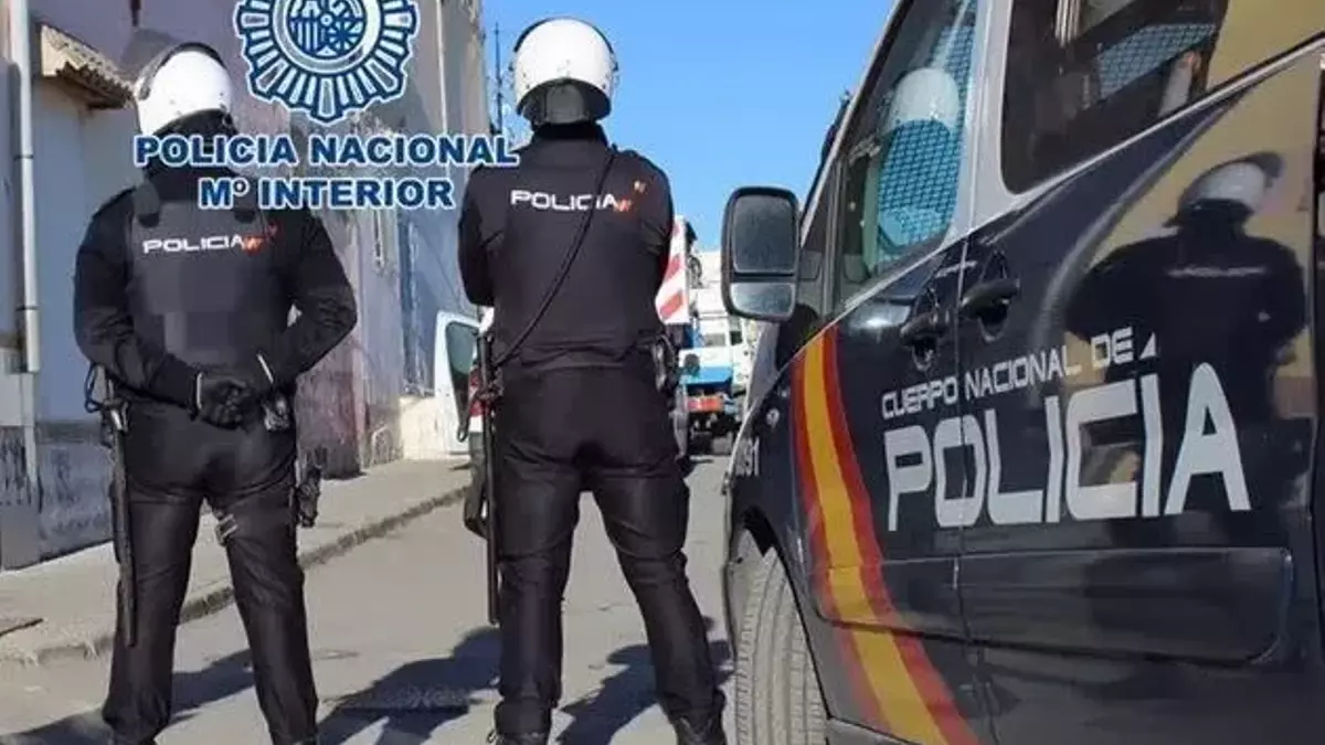 Agentes de la Policía Nacional.