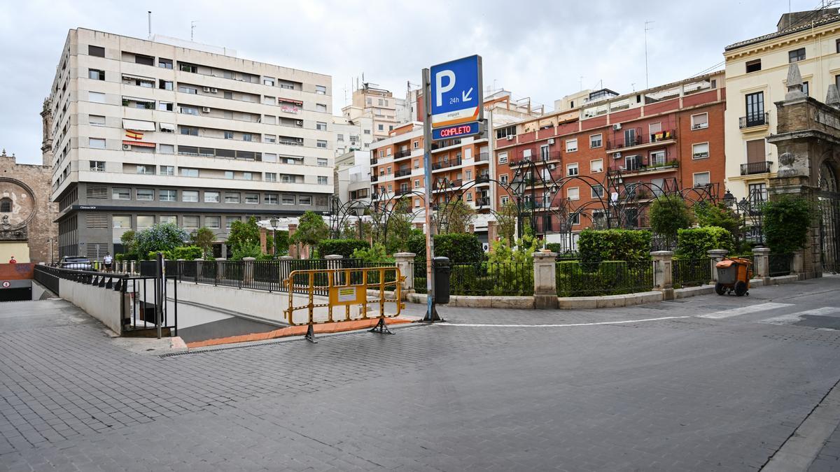 Acceso al aparcamiento de Joan de Vila-rasa