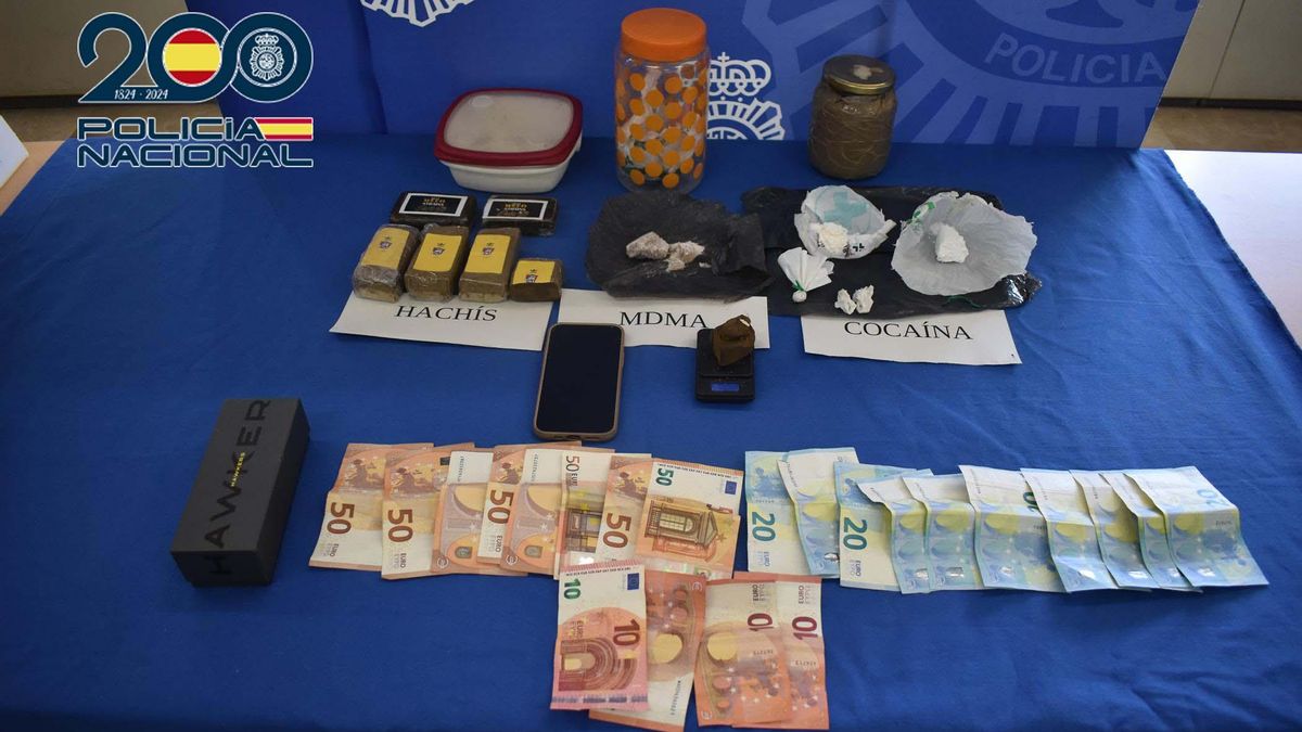 Drogas y dinero intervenido tras desarticular un punto de venta en Plasencia.