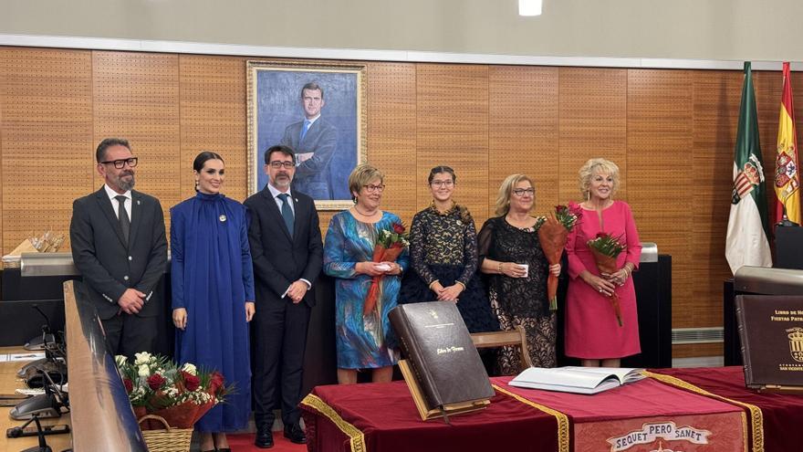 San Vicente celebra los actos de proclamación con una gala protagonizada por las representantes de los Mayores