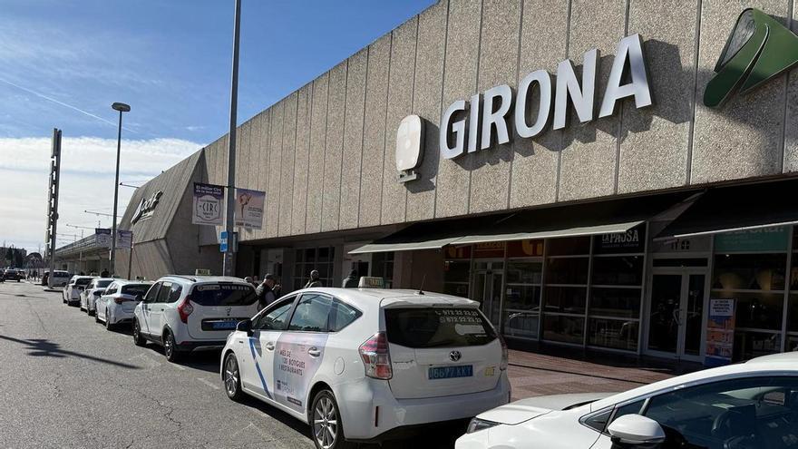 Els taxistes de Girona denuncien que els problemes a Rodalies els afecten de manera "molt important" i demanen solucions