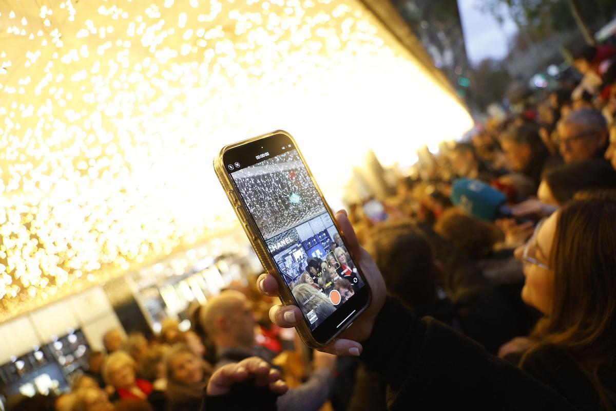 Los mayores llenan la ciudad de villancicos