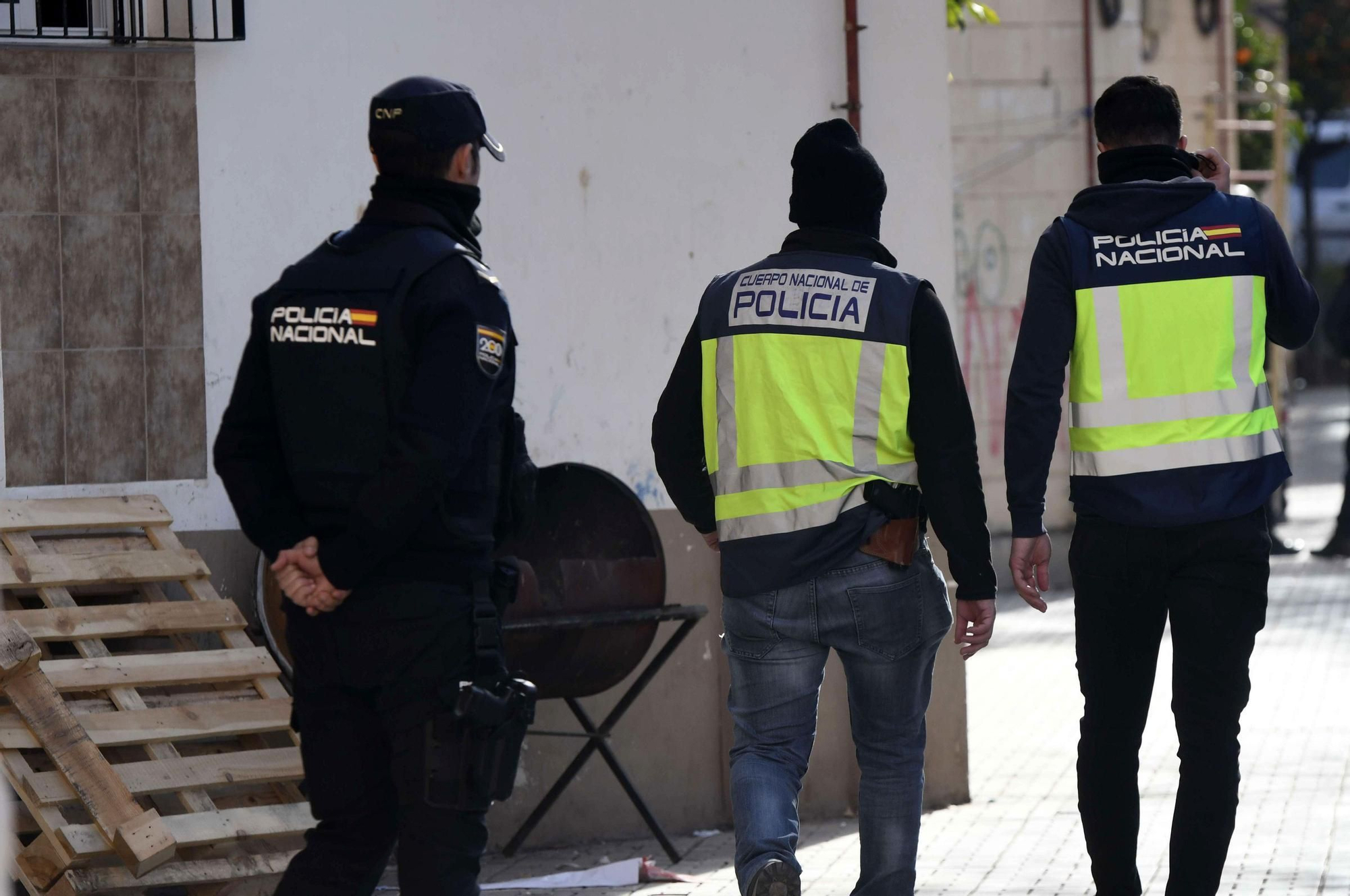 La redada contra el narcotráfico en el Polígono de La Paz, en imágenes