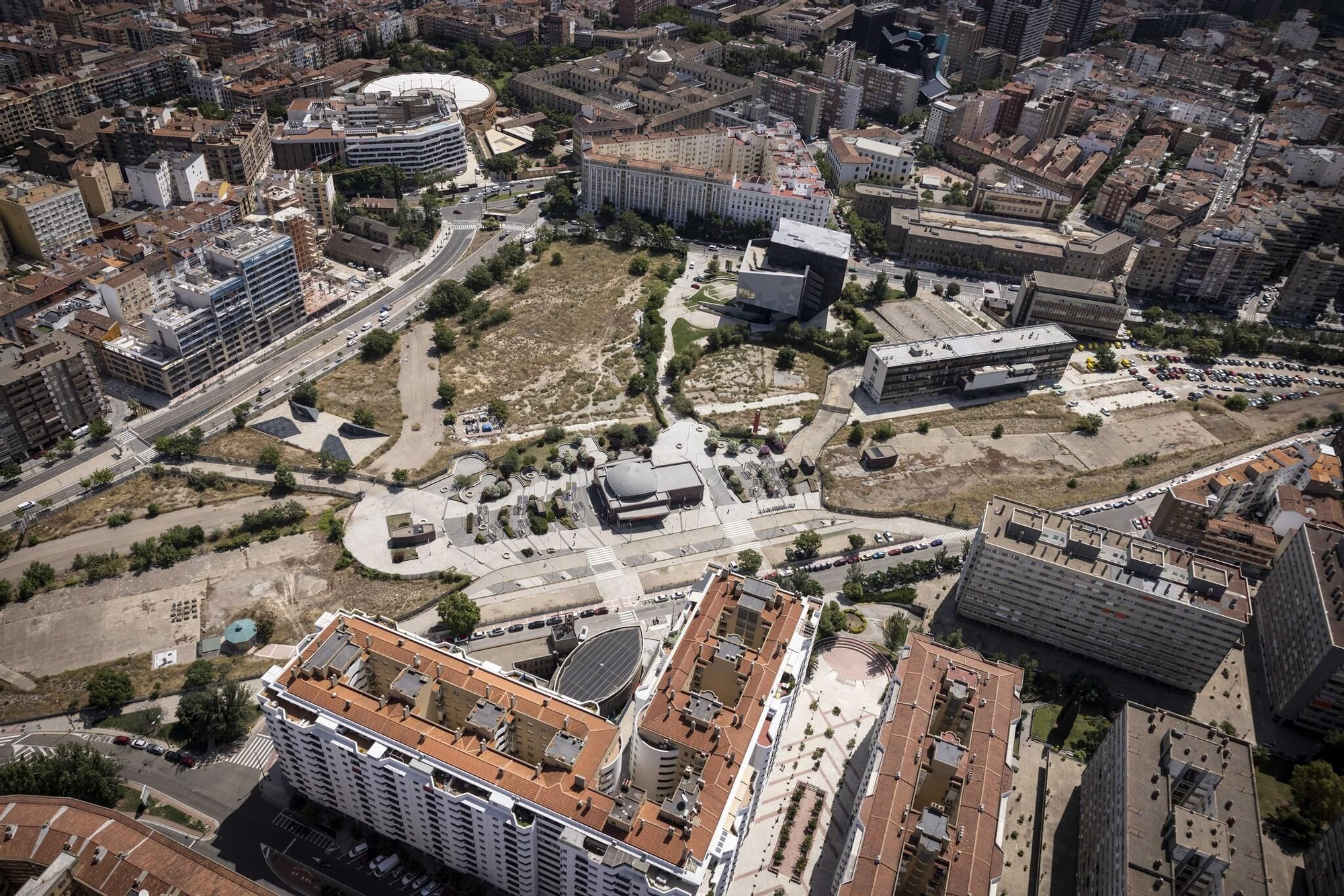 Así se ve Zaragoza desde el helicóptero de la Unidad Aérea de la Policía