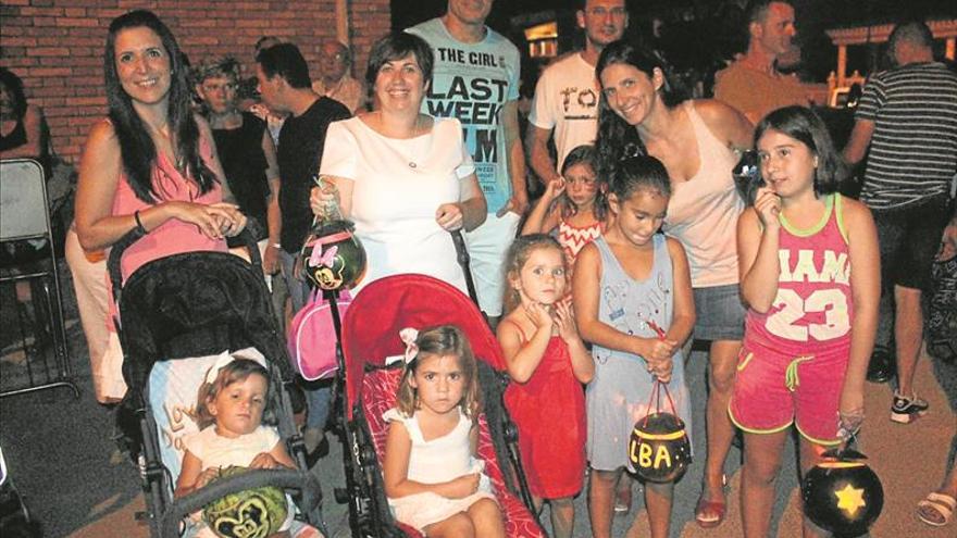 La Playa Casablanca de Almenara disfruta de sus festejos de agosto