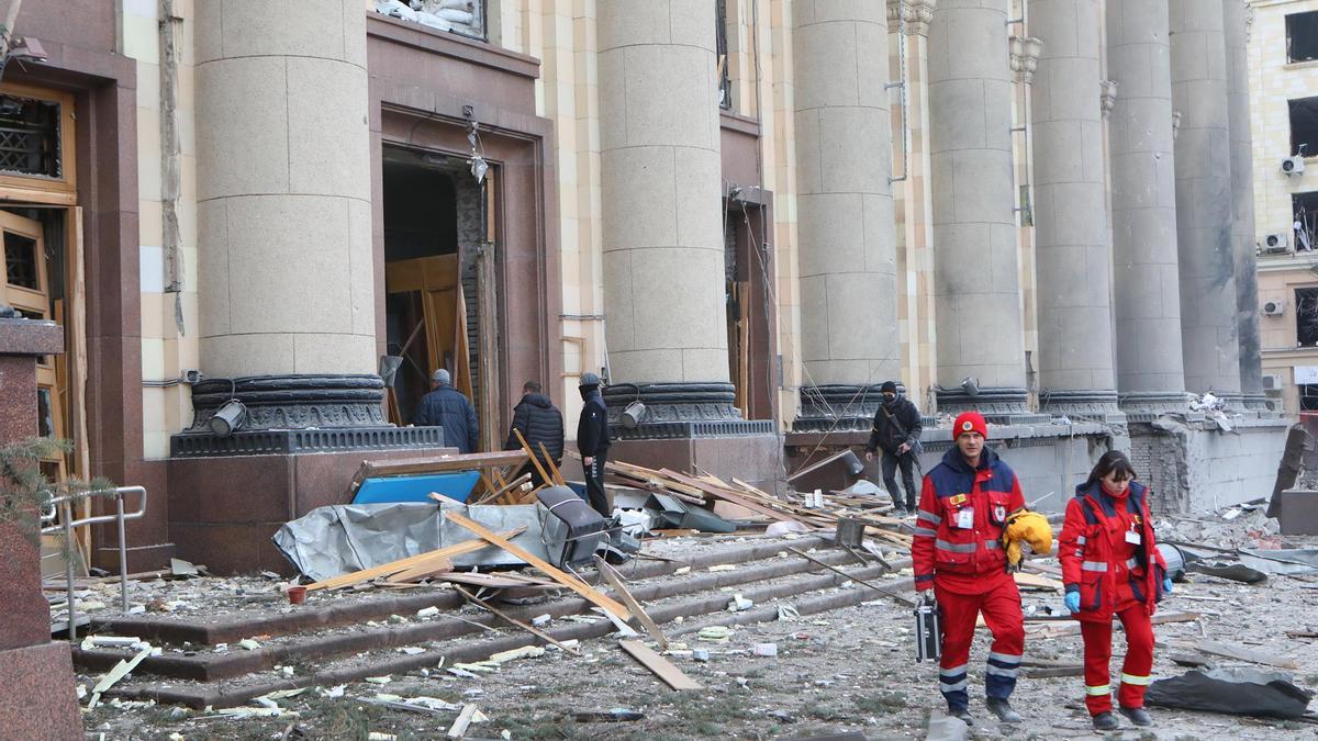 Personal sanitario en Járkov.