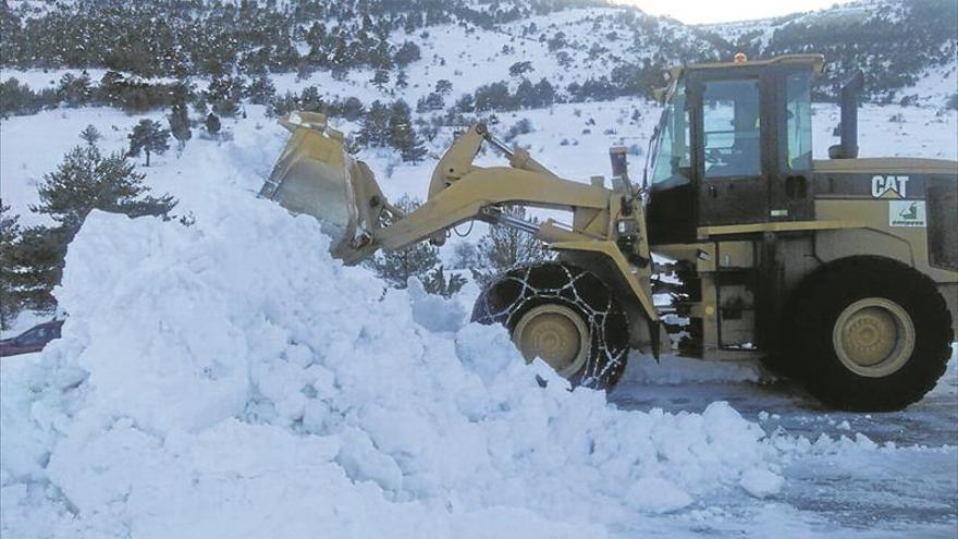 Teruel se prepara para otro frente frío cuando aún queda nieve