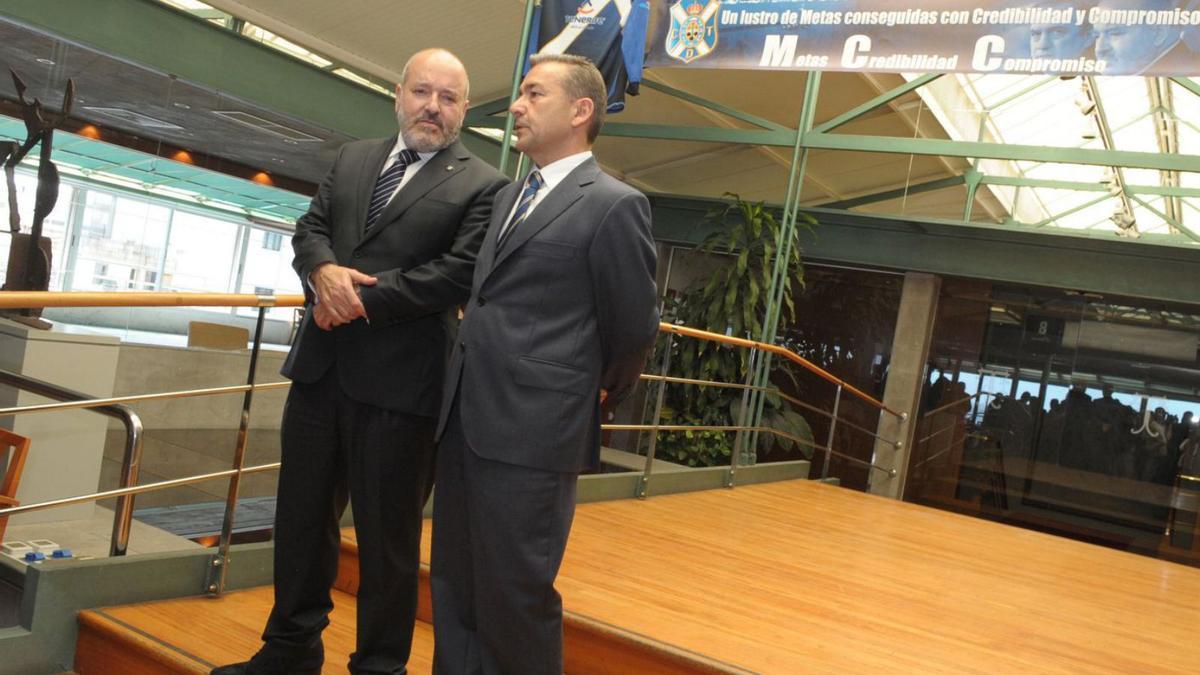 Miguel Concepción y Paulino Rivero, en un acto institucional del CD Tenerife.