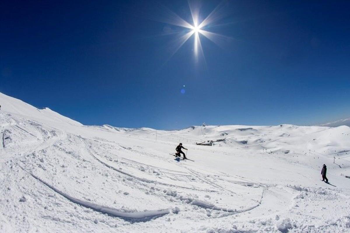 Pleno sol en la estación invernal de Sierra Nevada