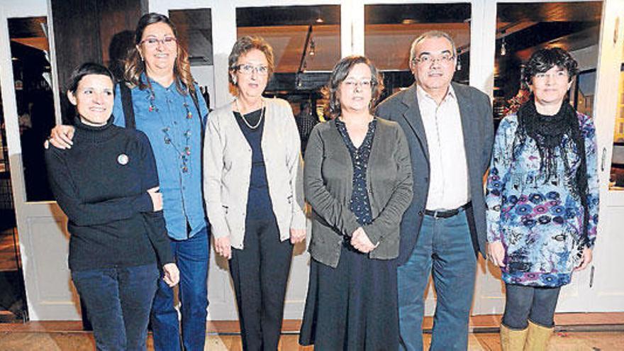 Josep Capó junto a nominadas y a dirigentes del Lobby.