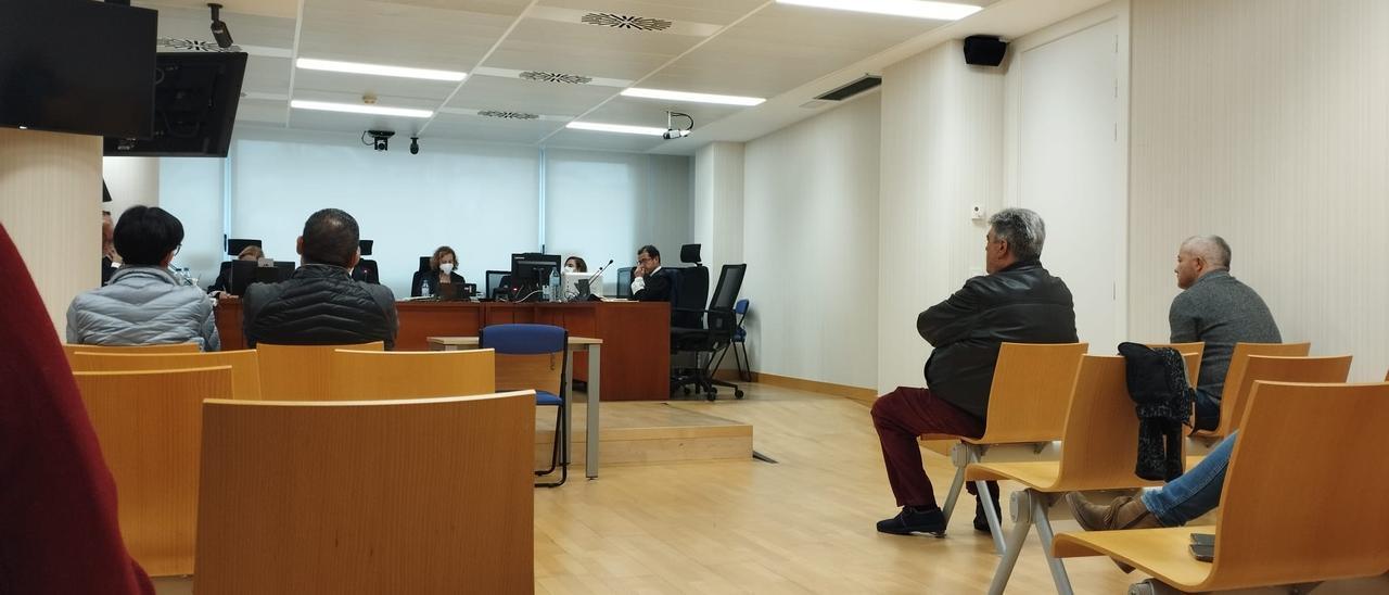 Un momento de la primera sesión del juicio en la Audiencia