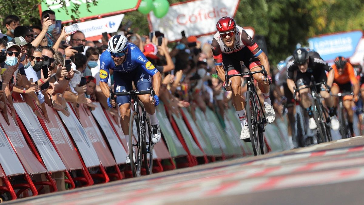 Un esprint en la Vuelta a España.