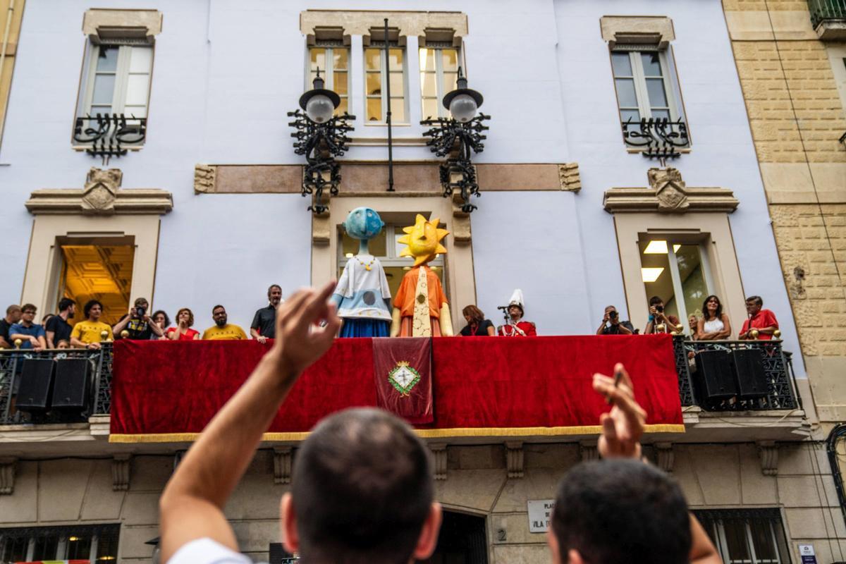 Las colles de Gràcia no han llegado a un acuerdo antes del pregón de la Fiesta Mayor, con lo que los actos de cultura popular quedarían desconvocados en los próximos días.