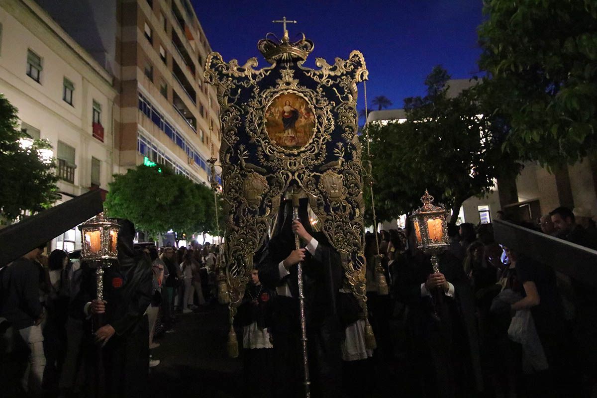 La Hermandad del Sepulcro, en imágenes