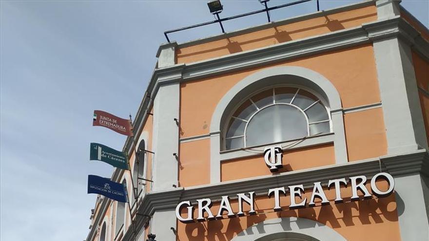 El Gran Teatro remoza sus instalaciones para abrir en septiembre