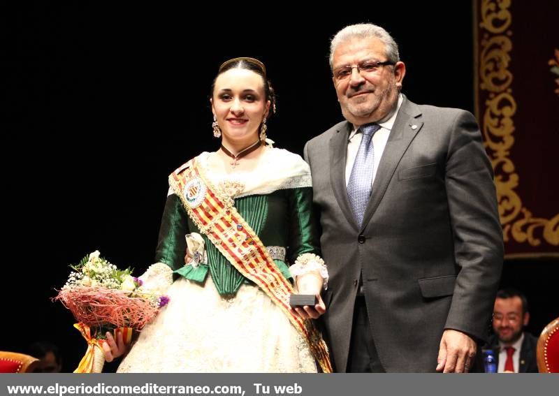 GALERIA FOTOS -- Vila-real homenajea a la reina y damas de fiestas