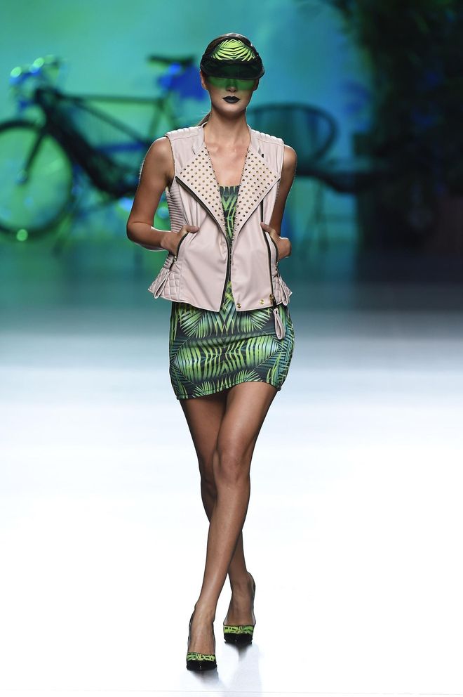 MBFWM 2015: Maya Hansen Primavera/Verano 2016, vestido mini con chaleco
