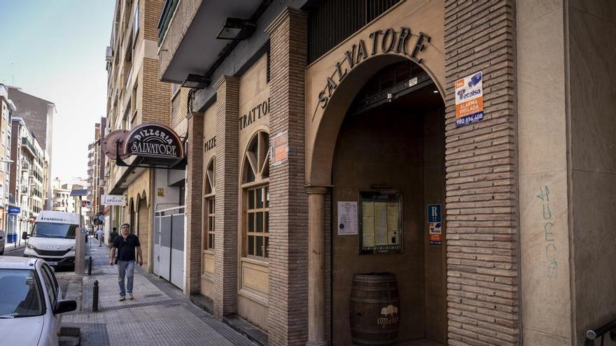 El Salvatore, la primera pizzería que abrió en Zaragoza, se convertirá en un sushi tras no encontrar relevo