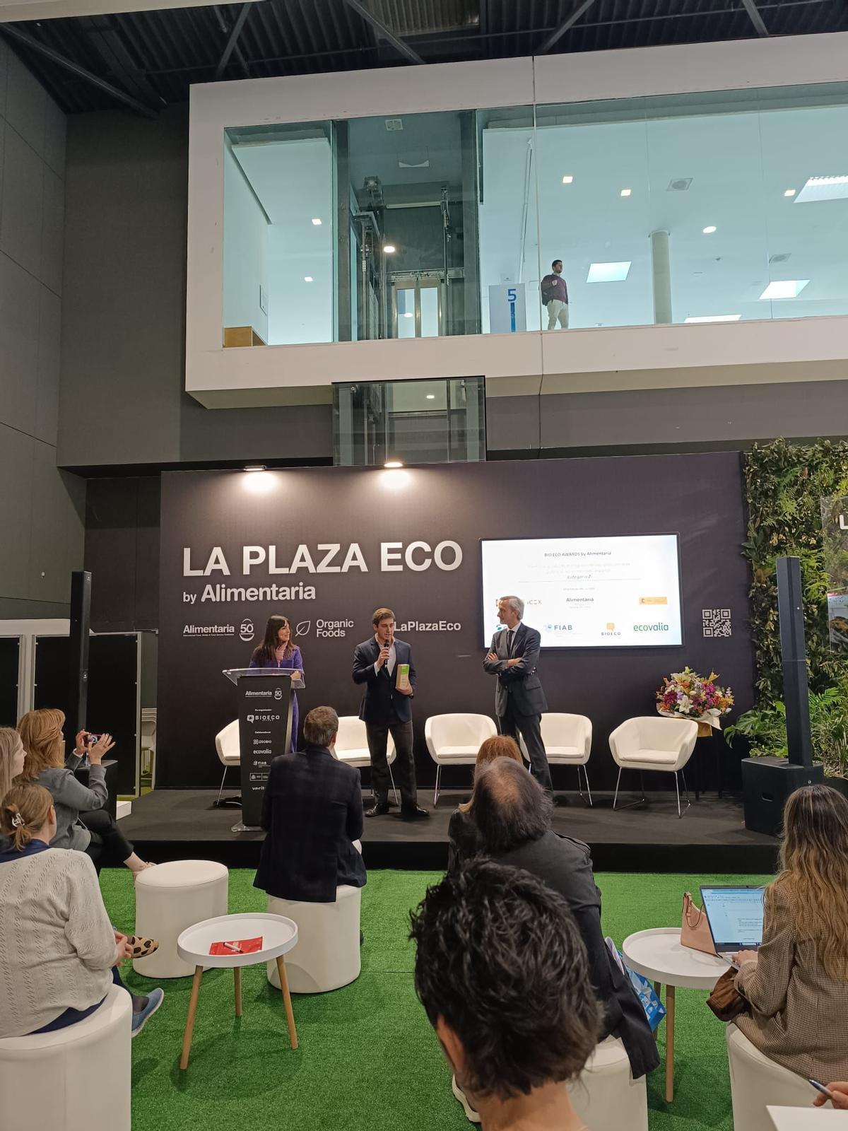 El Vermut VRMT de Bodegas Robles, premio al producto ecológico con mayor potencial para el canal HORECA en los BIO ECO AWARDS by Alimentaria.