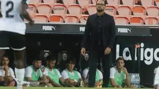 La faena del Valencia CF en el mercado de fichajes antes del debut liguero