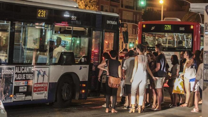 Alicante refuerza el bus nocturno el Sábado Ramblero de Carnaval