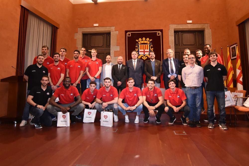 Celebració de l'ICL Manresa a la plaça Major