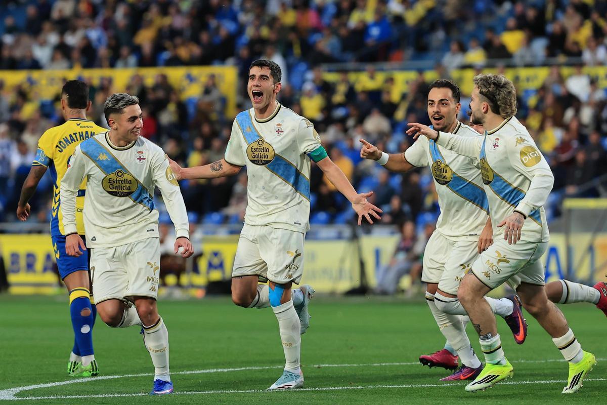 Diego Villares celebra su gol en Gran Canaria.