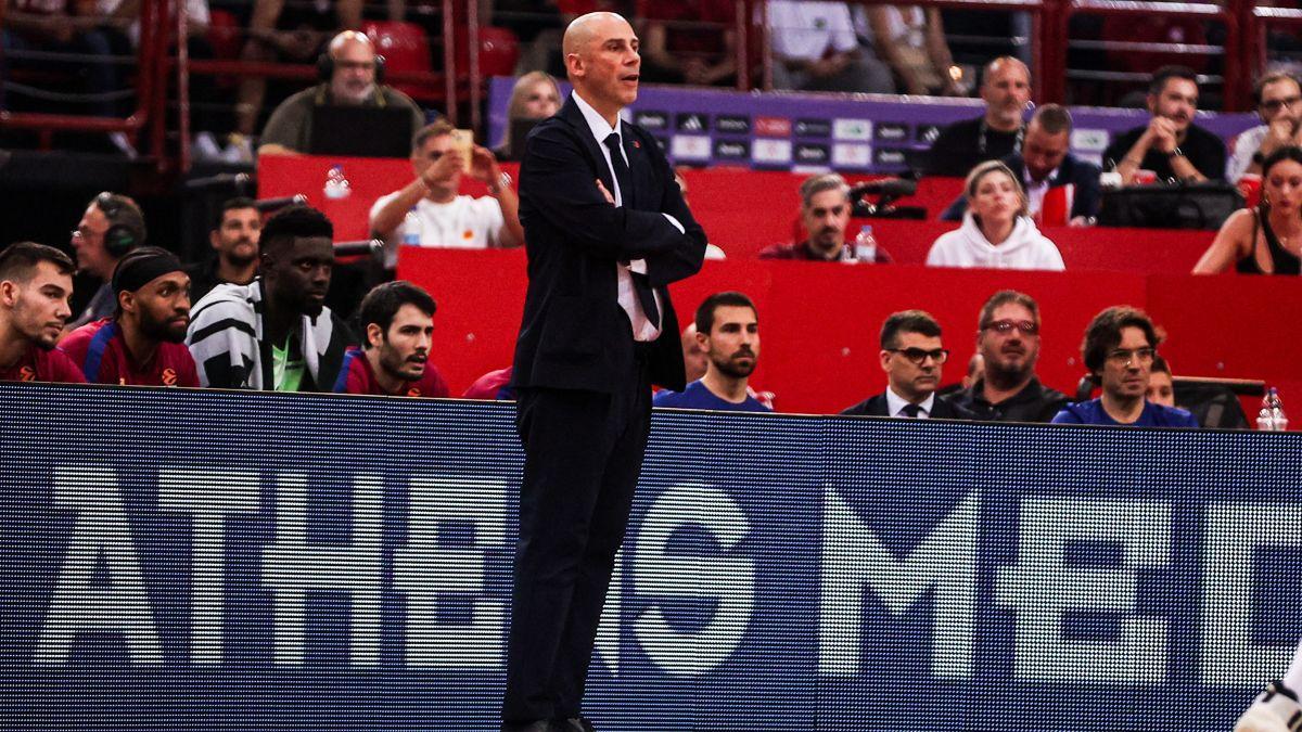 Joan Peñarroya, entrenador del Barça, durante el partido ante Olympiacos