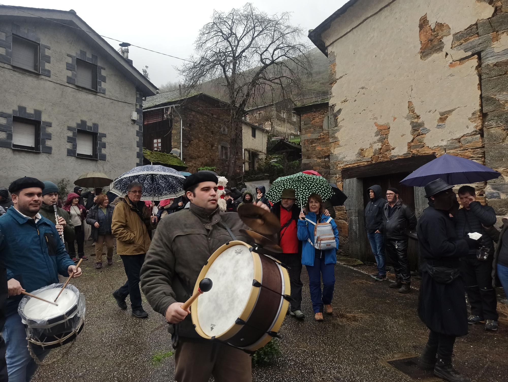 Las trastadas de "Os Reises" vuelven al Valledor