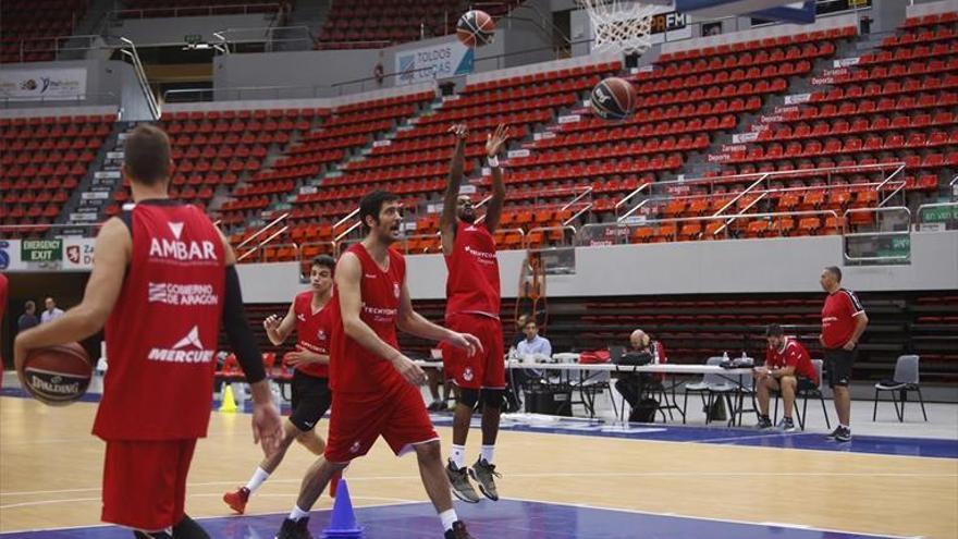 El Tecnyconta inicia la Liga marcado por las dudas que genera su pretemporada