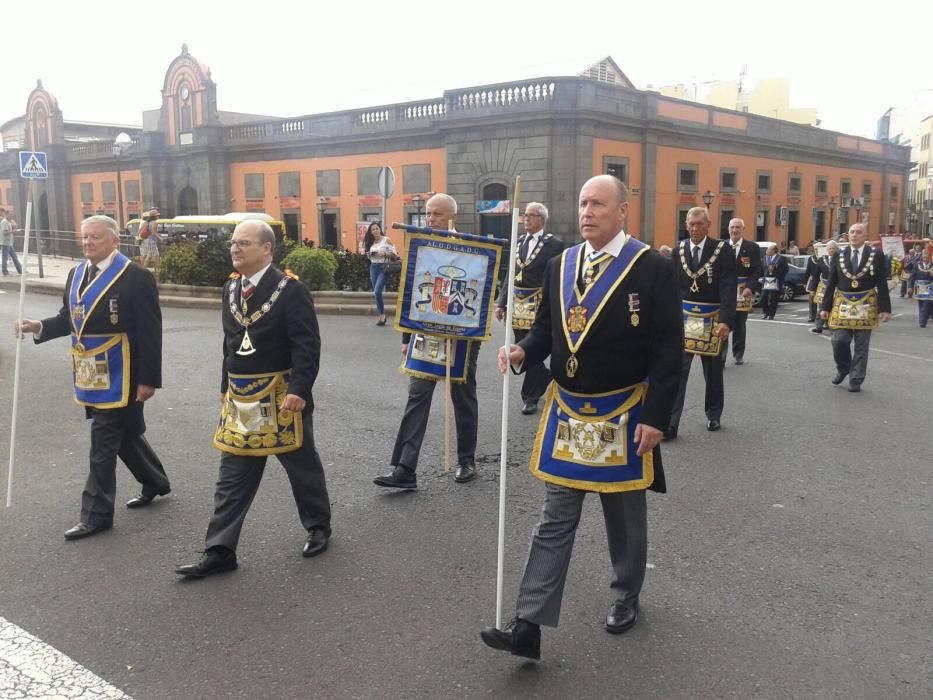 Vegueta acogió este viernes la marcha masónica.